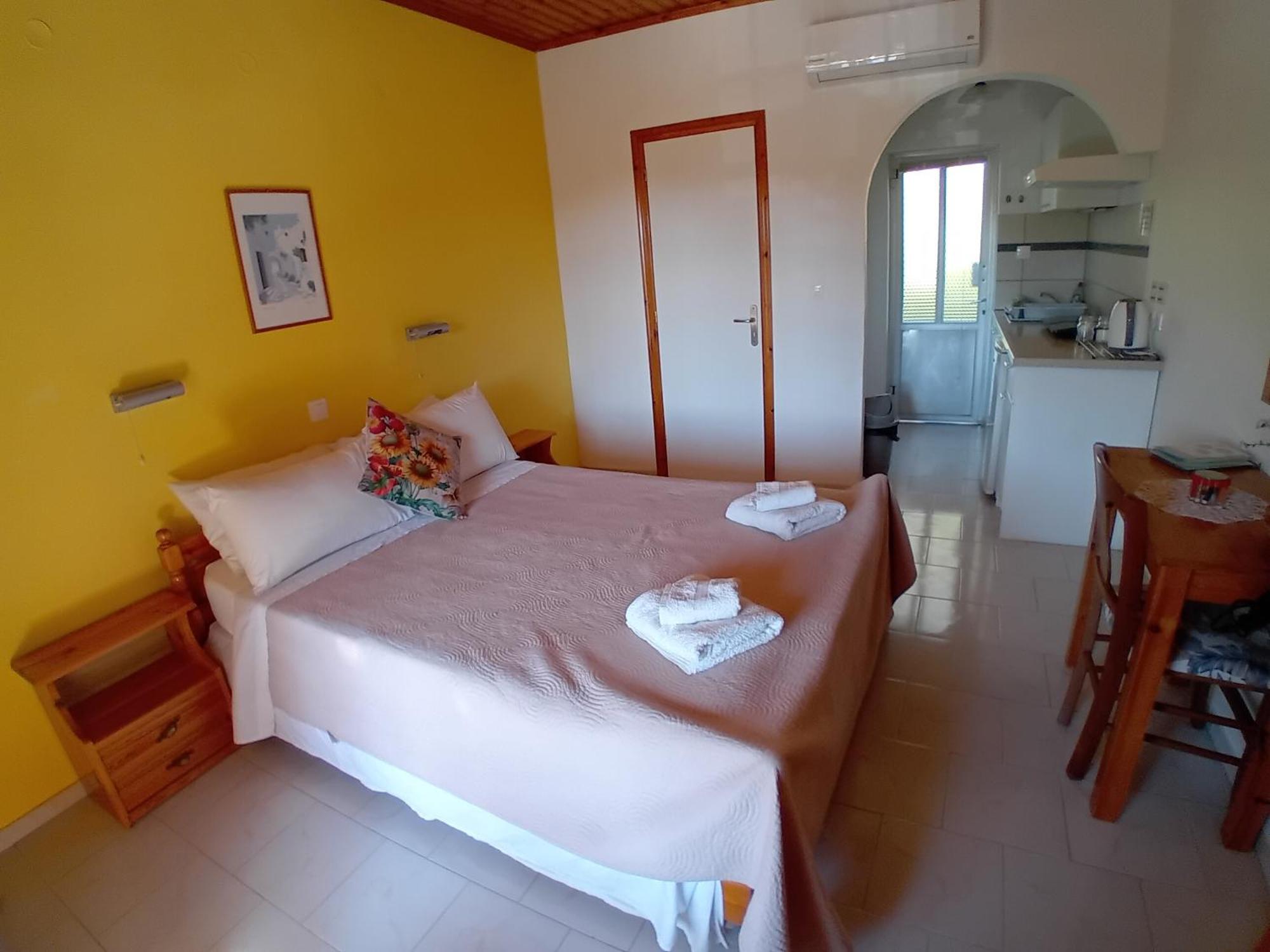 Spiti Melianou Apartment Agios Georgios Pagon Luaran gambar
