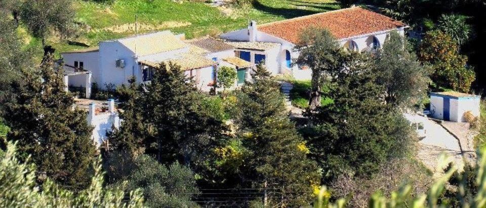 Spiti Melianou Apartment Agios Georgios Pagon Luaran gambar